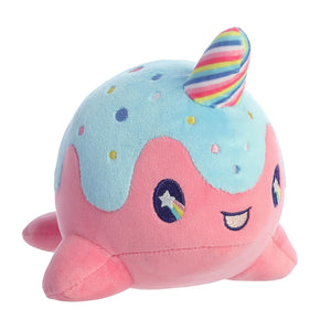 Tasty Peach - Lollipop Nomwhal 7" Plush - Sweets and Geeks