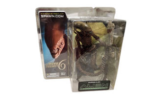 Alien Resurrection: Alien Warrior Figure - Sweets and Geeks
