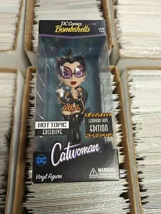 (Damaged Box) DC Comics: Bombshells - Catwoman (Hot Topic Exclusive) (Leopard Skin) - Statue - Sweets and Geeks