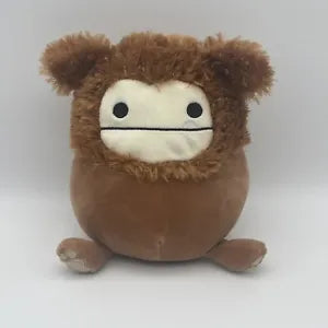 Squishmallow - Benny the Bigfoot 8" - Sweets and Geeks