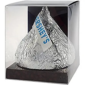 Hershey's Giant Kiss 12oz - Sweets and Geeks