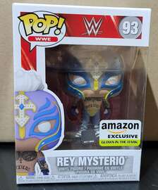 Funko Pop! WWE - Rey Mysterio (Glow in the Dark) #93 - Sweets and Geeks