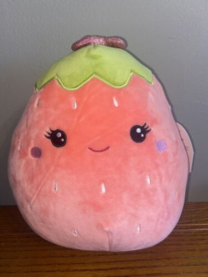 Squishmallow - Suzy The Strawberry 8" - Sweets and Geeks