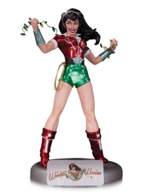 DC Comics: Bombshells - Holiday Wonder Woman - Statue - Sweets and Geeks