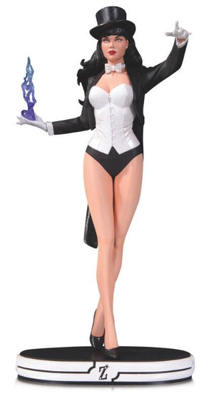 DC Comics: Cover Girls - Zatanna - Statue - Sweets and Geeks